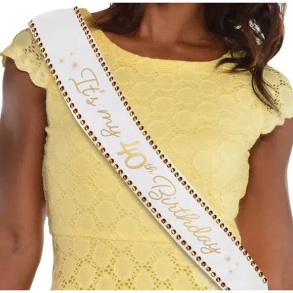 It's My 40th Birthday Womens Fabric Sash and Decorations Kit | Party | Milestone - Picture 2 of 3